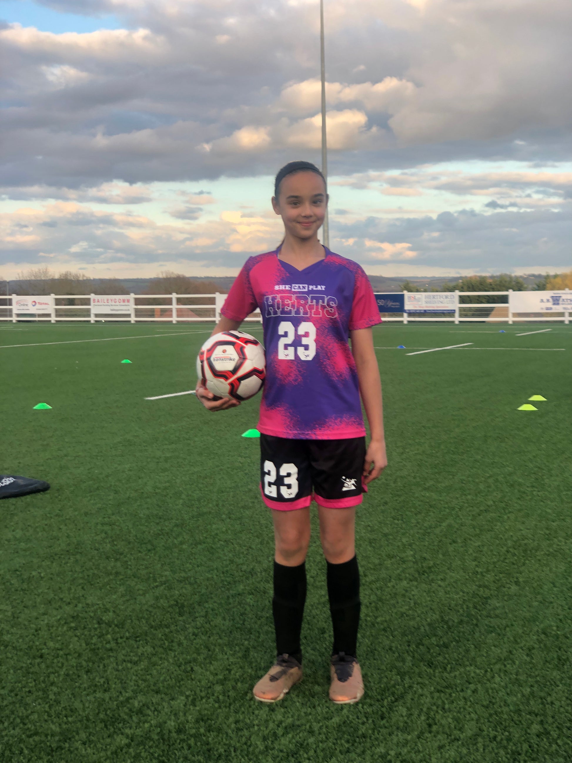 TRAINING KIT 2022/2023 - SHE CAN PLAY