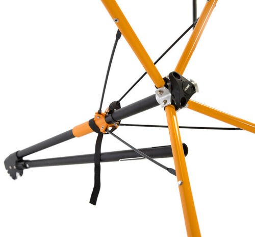 Football Rebounder - SHE CAN PLAY